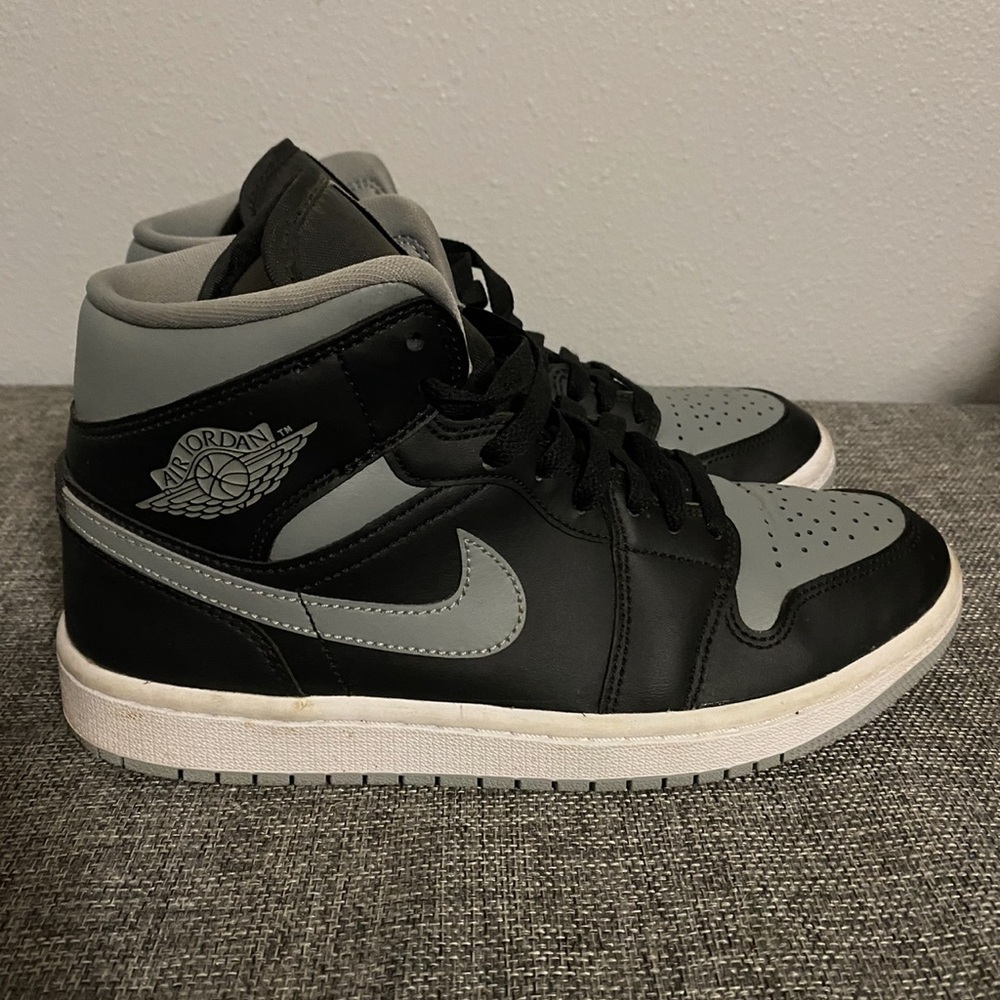 Air Jordan black and grey
